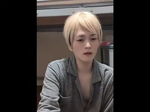 Snapshot of mgnhiroyuki chatting on 05/10/26, 04:17 mgnhiroyuki online show from 05/10/26, 04:17