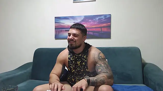 Tiberius hunk online show from 11/17/25, 05:19