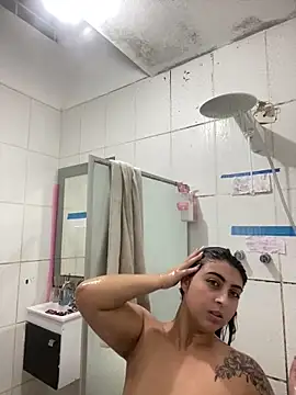 Snapshot of mayteziinhaa chatting on 11/05/25, 12:32 mayteziinhaa online show from 11/05/25, 12:32