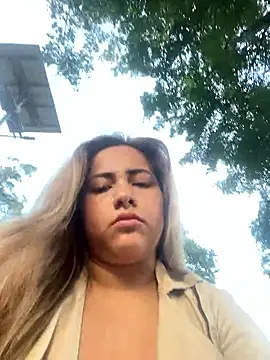 lunaxxx 69 online show from 09/12/25, 10:43