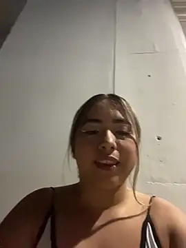 lunaxxx 69 online show from 10/26/25, 01:11