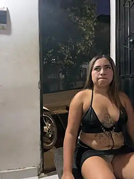 lunaxxx 69 online show from 12/20/25, 11:23