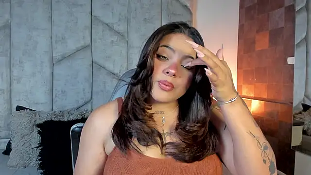 LunaSotto online show from 09/24/25, 03:15