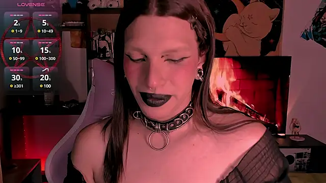 Loona s online show from 03/04/25, 03:33