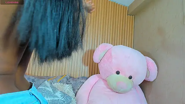 AlexiaAbbey online show from 04/17/26, 06:33