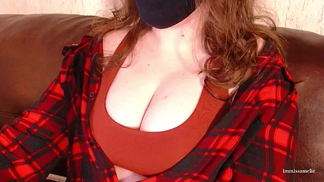 ImMissAmelie online show from 11/20/25, 12:11