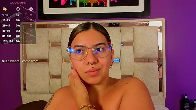 emilyy cooperr online show from 04/17/26, 01:14