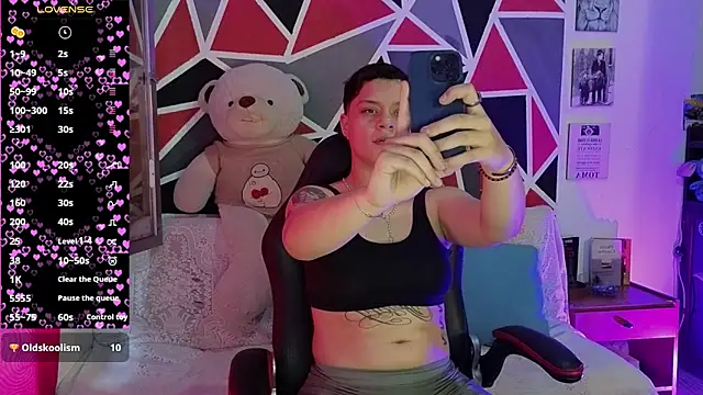 Snapshot of demimoore222 chatting on 02/27/26, 06:30 demimoore222 online show from 02/27/26, 06:30