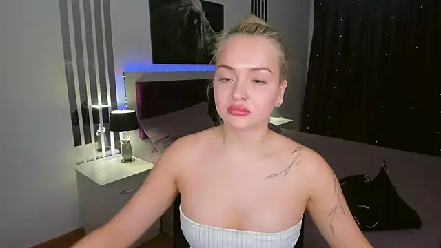 EvaGoddes online show from 03/10/26, 07:46