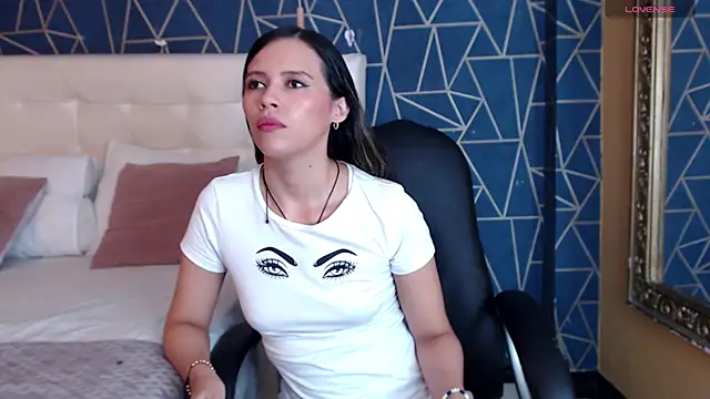 LiliJensen online show from 10/13/25, 07:58