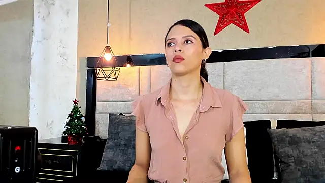 LiliJensen online show from 11/30/25, 08:02