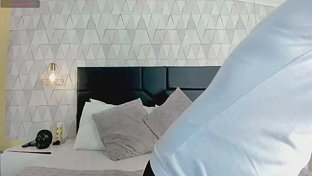 LiliJensen online show from 01/07/26, 05:15