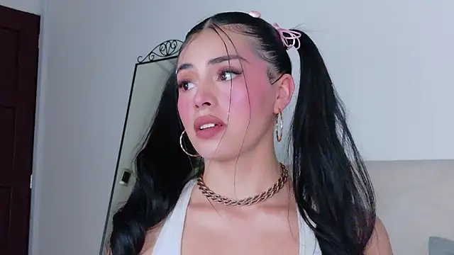 SaritaBratz online show from 01/14/26, 08:47