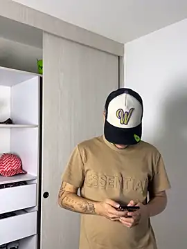 Miguel bigcock online show from 01/05/26, 08:23