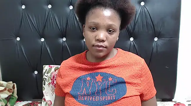 Snapshot of Beyoncex05 chatting on 03/11/25, 08:31 Beyoncex05 online show from 03/11/25, 08:31