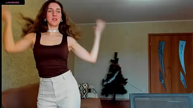 desired zzoya online show from 12/18/25, 03:56