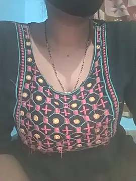 Snapshot of Sexyradha_ chatting on 02/05/26, 06:23 Sexyradha online show from 02/05/26, 06:23