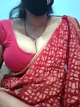 Snapshot of Sexyradha_ chatting on 02/15/26, 04:03 Sexyradha online show from 02/15/26, 04:03