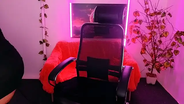 AnielaFox online show from 11/15/25, 06:55