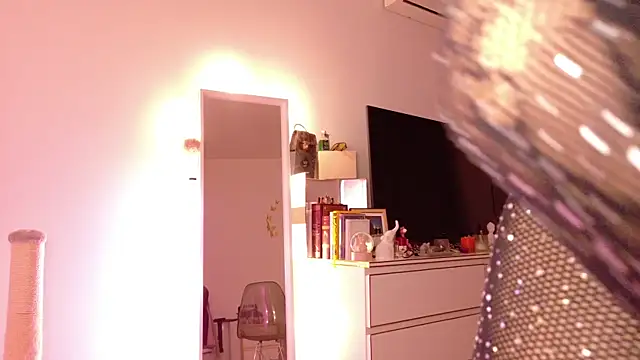 MiaKnoxxx online show from 01/05/26, 08:23