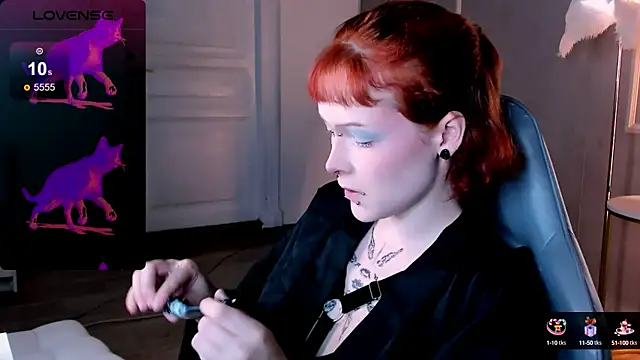 Snapshot of NicoleFlloret chatting on 09/17/25, 08:54 NicoleFlloret online show from 09/17/25, 08:54