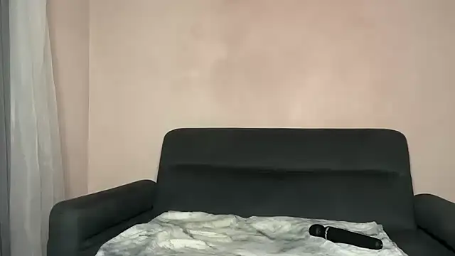 Pleasing-Chloe49 online show from 09/28/25, 07:08