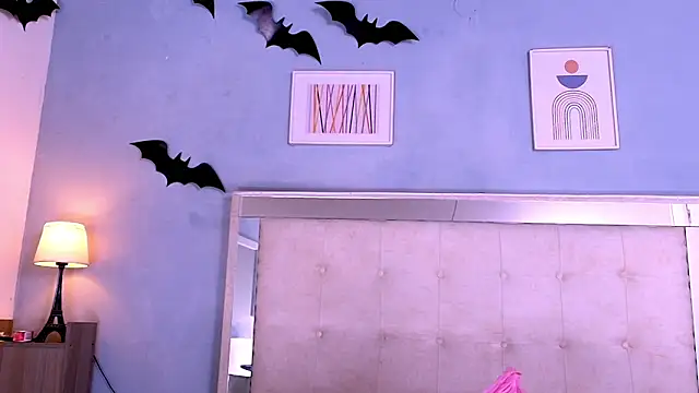 Emily Castillo 1 online show from 11/23/25, 04:23