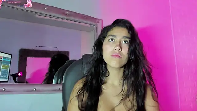 Mia Montess online show from 02/04/26, 08:47