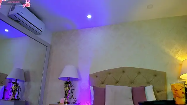 Mia Montess online show from 05/28/26, 12:46