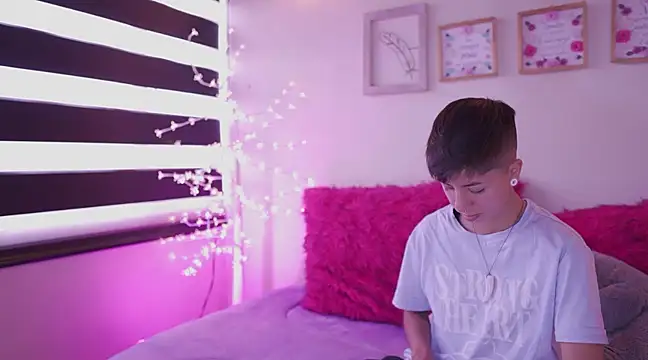 tommy blue online show from 03/13/25, 04:23