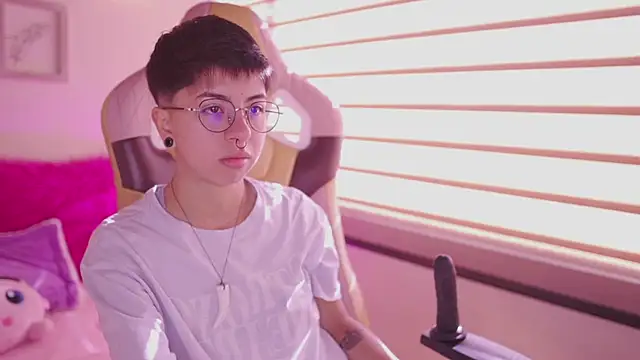 tommy blue online show from 04/14/26, 12:55