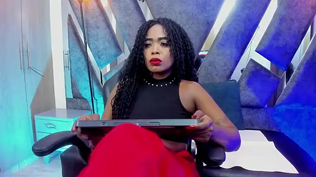 CandyMartinez  online show from 10/27/25, 07:18