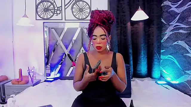 CandyMartinez  online show from 04/17/26, 07:50