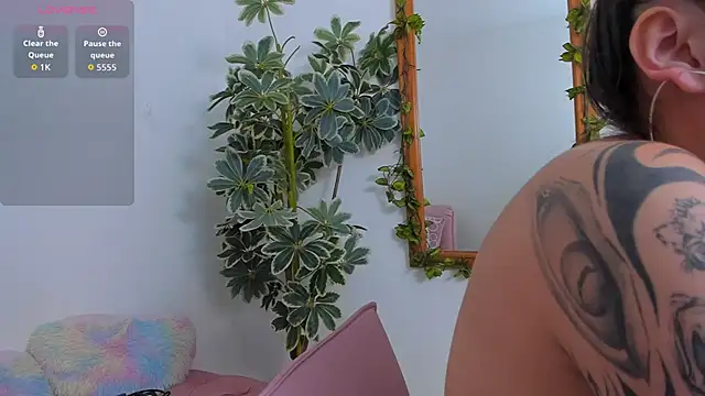 SaskiaGrendel online show from 02/19/26, 12:06