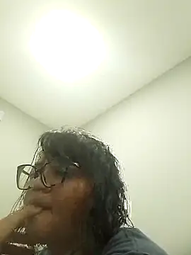 viviksmel online show from 10/10/25, 01:54