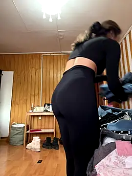 floooohv online show from 10/17/25, 11:18