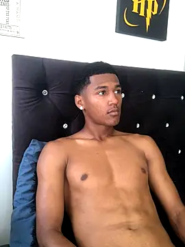 LexiAndDeker online show from 11/10/25, 06:18