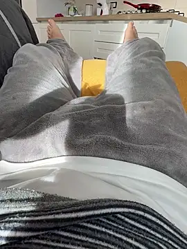 Snapshot of ategurl192 chatting on 04/03/26, 06:11 ategurl192 online show from 04/03/26, 06:11