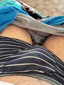 Snapshot of ategurl192 chatting on 04/04/26, 06:11 ategurl192 online show from 04/04/26, 06:11