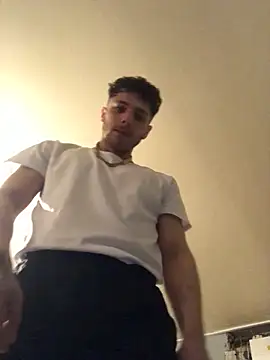 Snapshot of Donnydon79 chatting on 03/05/25, 09:48 Donnydon79 online show from 03/05/25, 09:48