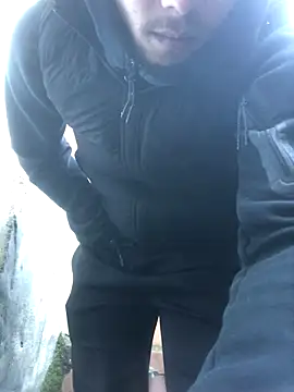 Snapshot of Donnydon79 chatting on 09/16/25, 04:19 Donnydon79 online show from 09/16/25, 04:19