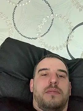 Snapshot of Maxpeins chatting on 02/26/26, 11:42 Maxpeins online show from 02/26/26, 11:42