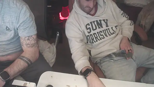 weknowourworth6999 online show from 10/26/25, 10:04