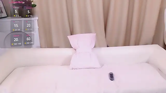 honey113 online show from 12/14/25, 01:05