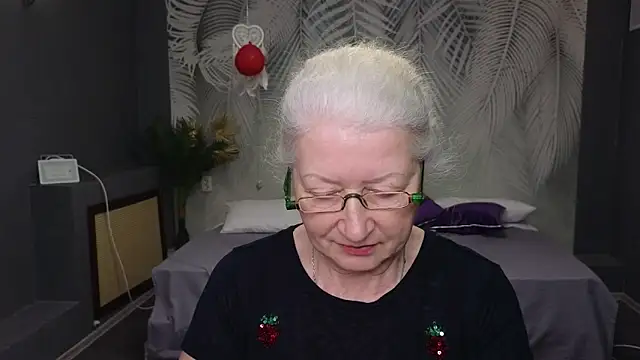 Maya Mayflower online show from 03/16/25, 09:27