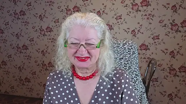 Maya Mayflower online show from 11/16/25, 04:07