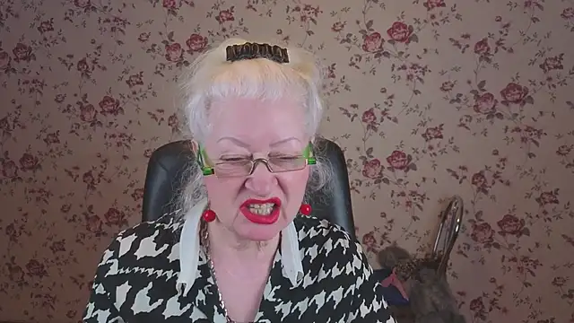 Maya Mayflower online show from 03/02/26, 02:58