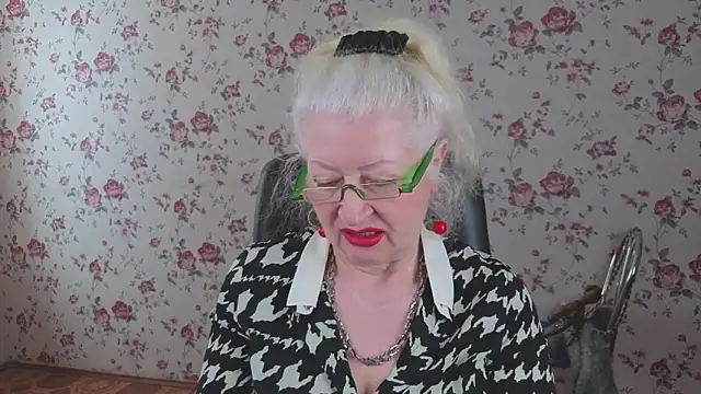 Maya Mayflower online show from 03/02/26, 07:15