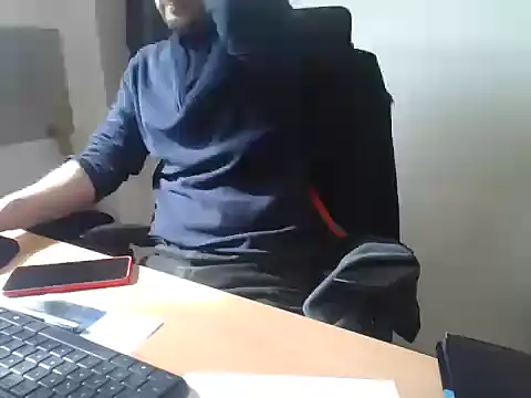 Snapshot of GM51-1988 chatting on 03/15/25, 12:02 GM51-1988 online show from 03/15/25, 12:02