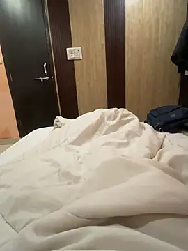 Randomrahulpillu online show from 02/17/26, 02:30